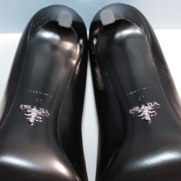 NWOB PRADA Embossed Leather Heels Pumps Vernice Saffiano Black 41 - Picture 5 of 6